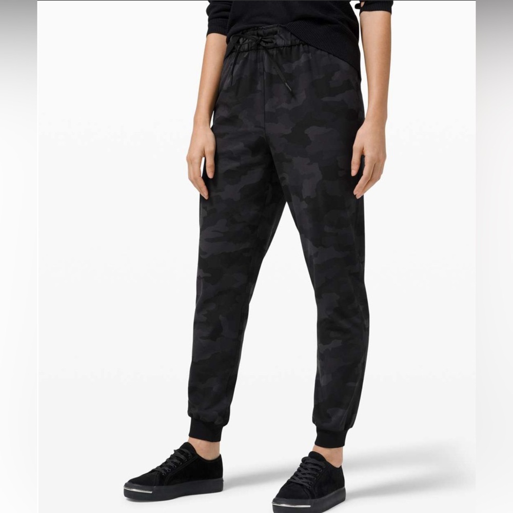Lululemon Stretch High-Rise Jogger *Full Length